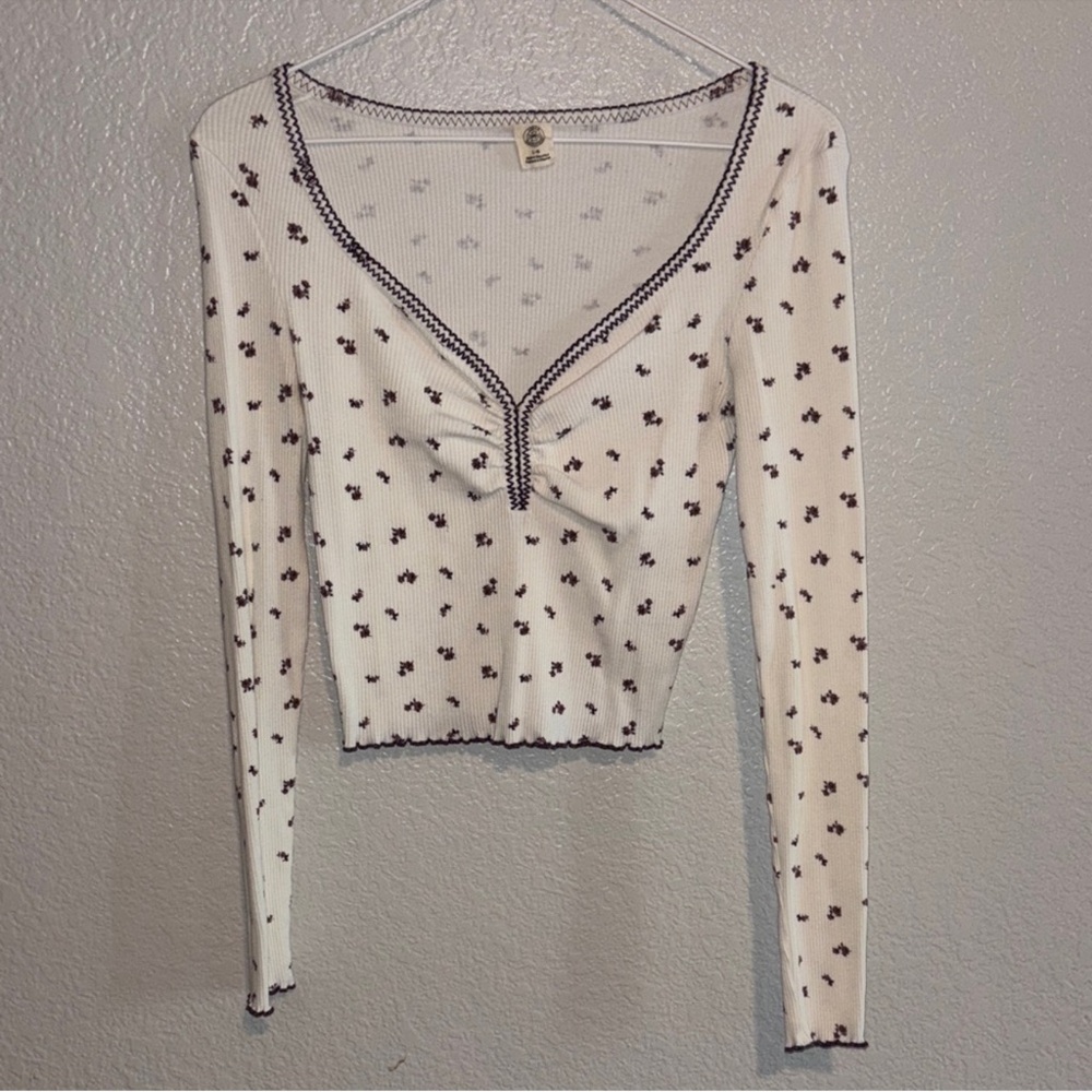 Urban outfitters White Floral Long Sleeve Top
